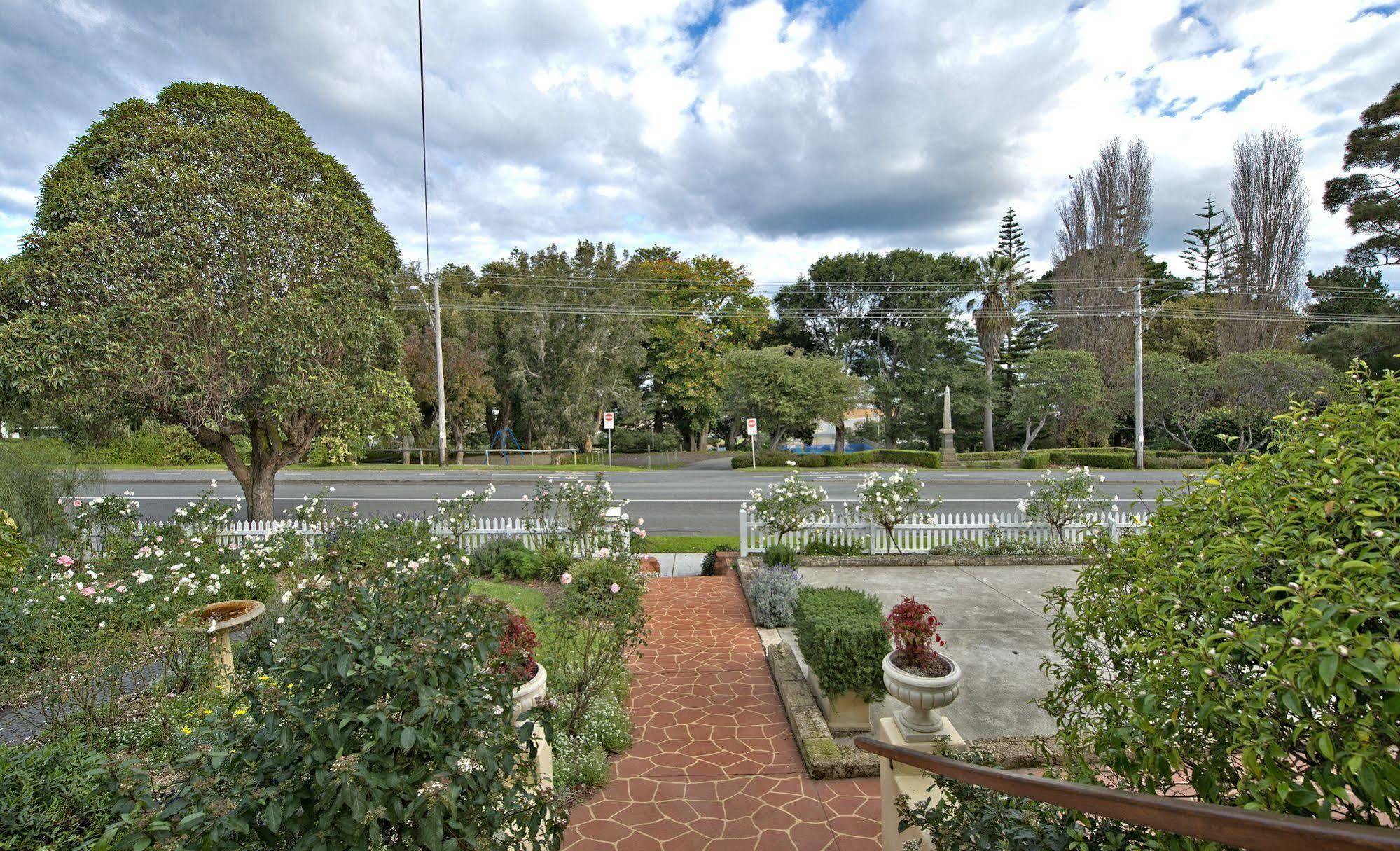 Dunmoylen House Bed & Breakfast Albany Bagian luar foto